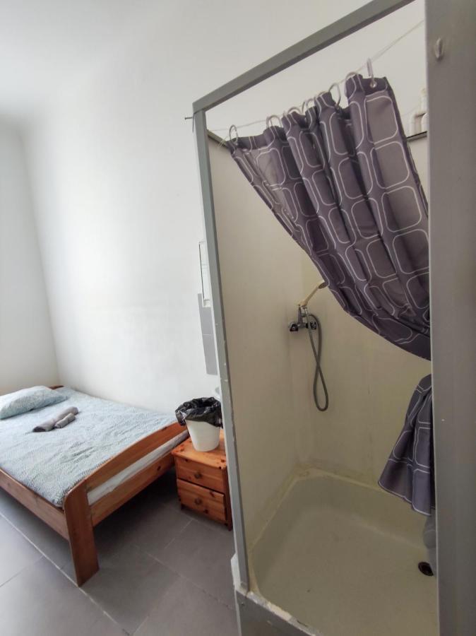 Room With Privat Shower In 3 Rooms Apartment Βιέννη Εξωτερικό φωτογραφία